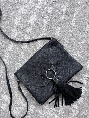 Street Level Black Pebble Leather Crossbody with Tassel Ring